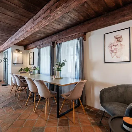 Alpina Chalet *